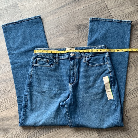 NWOT Universal Thread High Rise Slim Boot Cut Jeans. - Picture 2 of 10